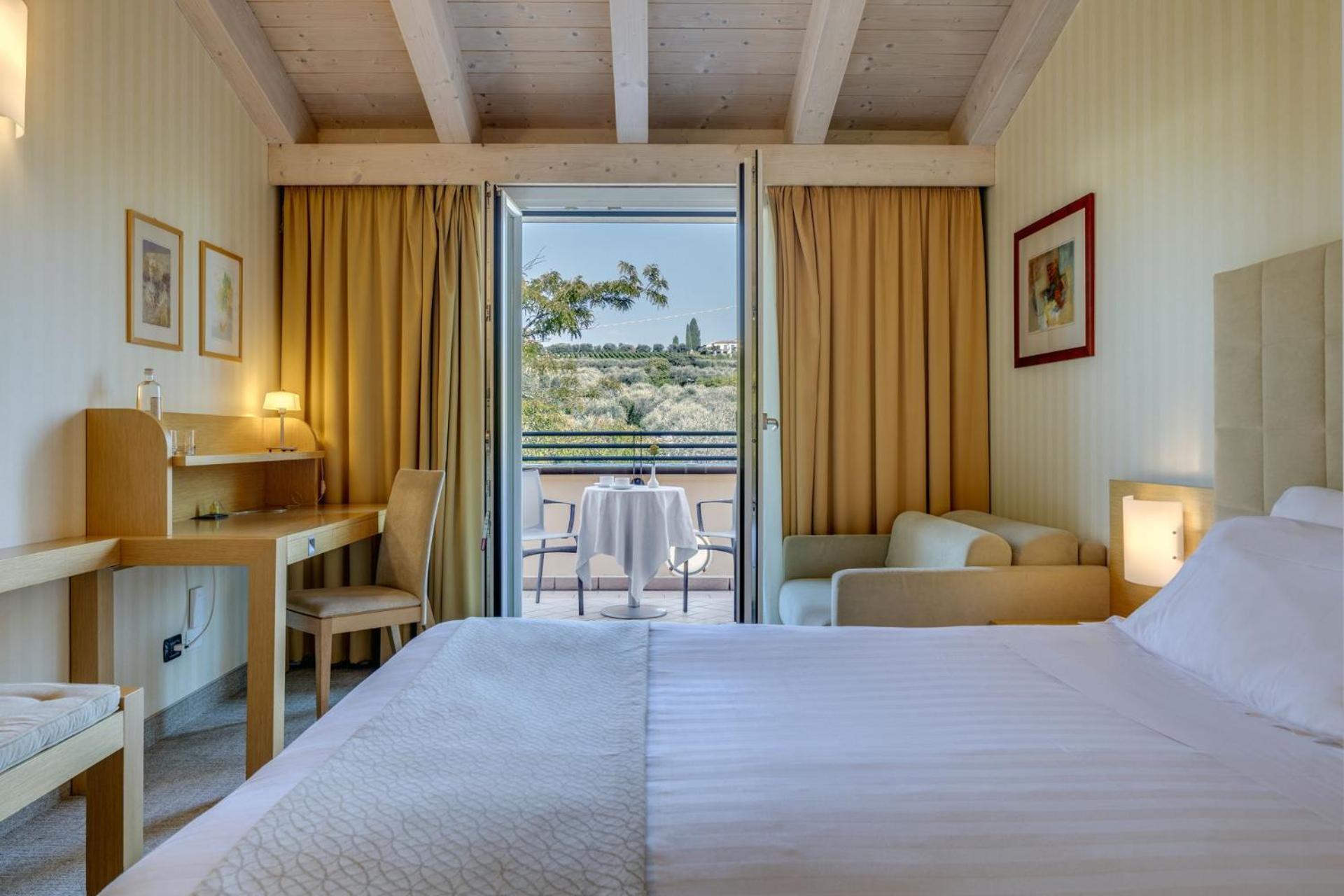 Comfort Double or Twin Room with Balcony,1533026764:JPEG
